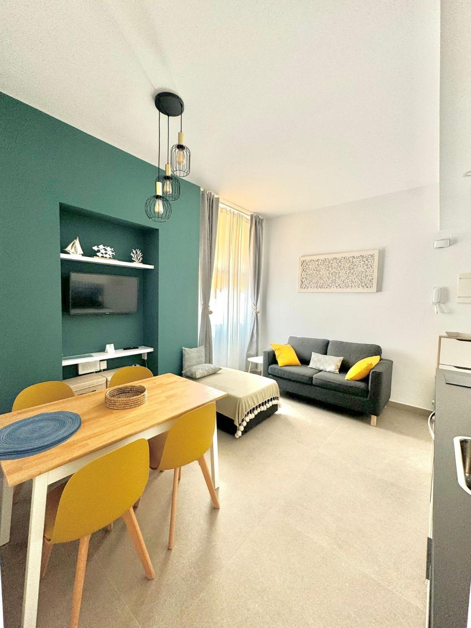 Suite Homes Alice Valentin Malaga Zewnętrze zdjęcie